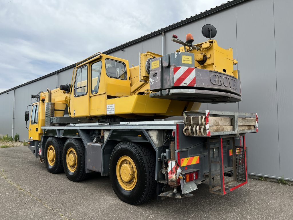 Auctions | NZG a boxed 1:50 Scale No.380 TM9120 Carrier-Mounted Hydraulic Crane 'STEFFY CRANES