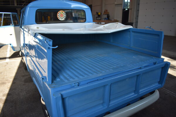 Volkswagen T1 Doka 26-16 - Image 17