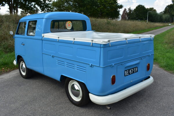 Volkswagen T1 Doka 26-16 - Image 8