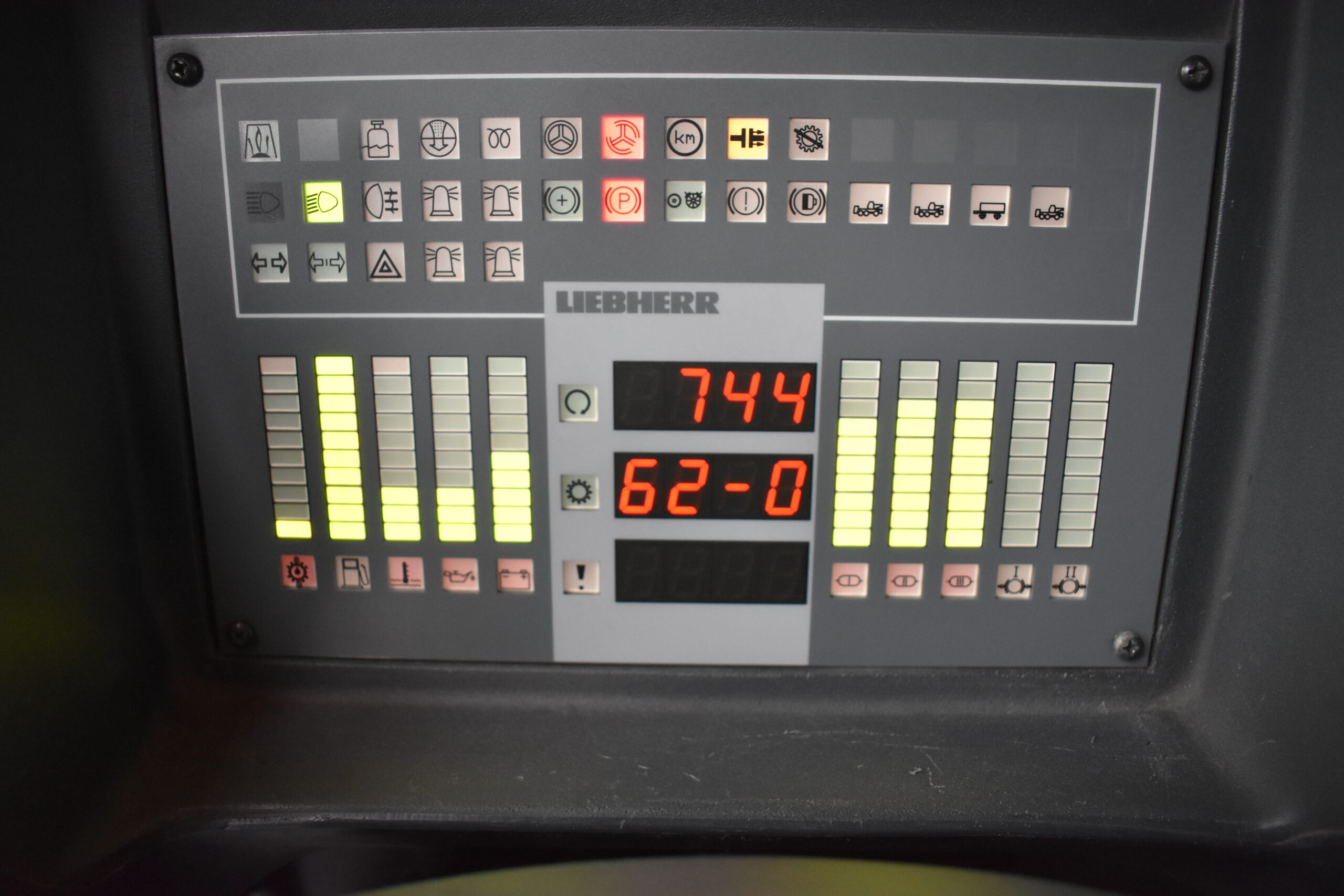 Liebherr LTM1060/2 057536 - Imagem 13